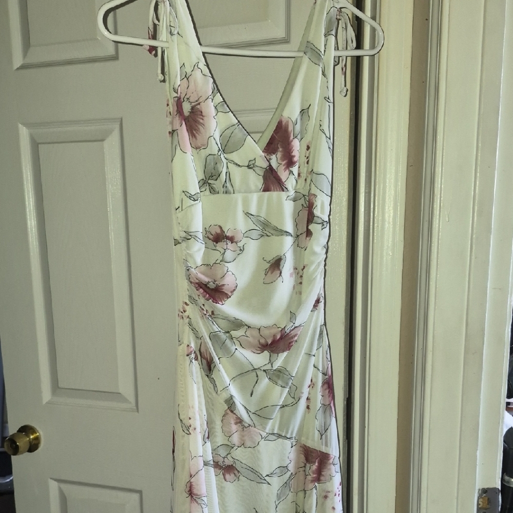 City Triangles White and Pink Floral Backless Dress